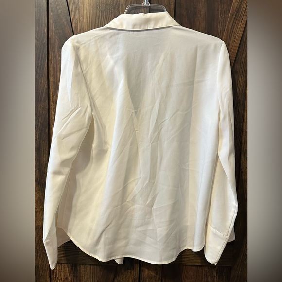 Loft Blouse NWT - Picture 3 of 3